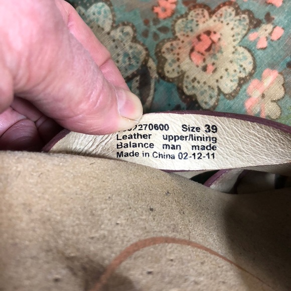 Dansko Woven Leather Clog Sandals (size 39) - Picture 6 of 6